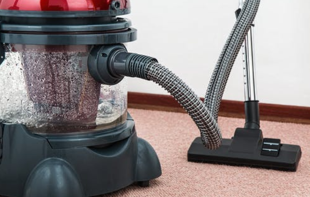 vaccuum cleaner